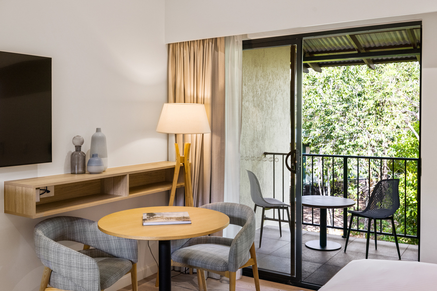 DELUXE Queen SUITE