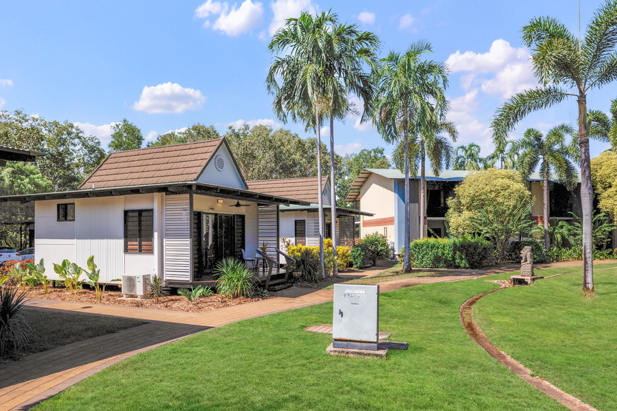 Deluxe Bungalow at Mercure Darwin Airport Resort